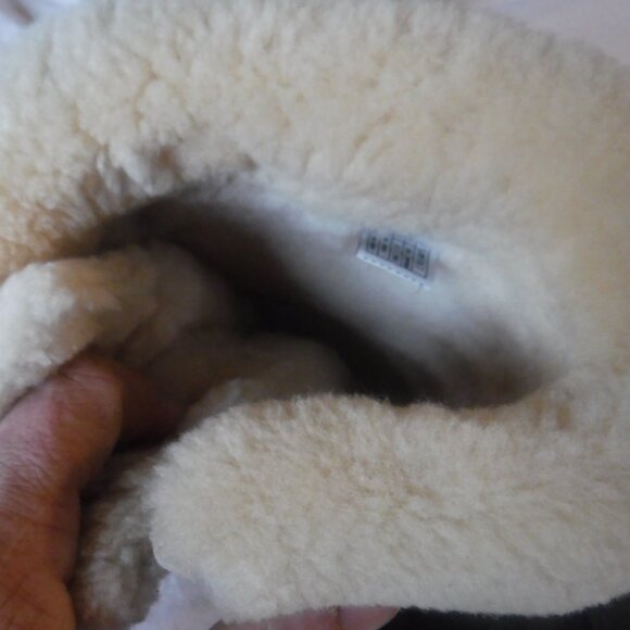 Women Black Leather Ugg Boots Interior Sheep skin Fur Lace Up womens Size 7 - Picture 5 of 14